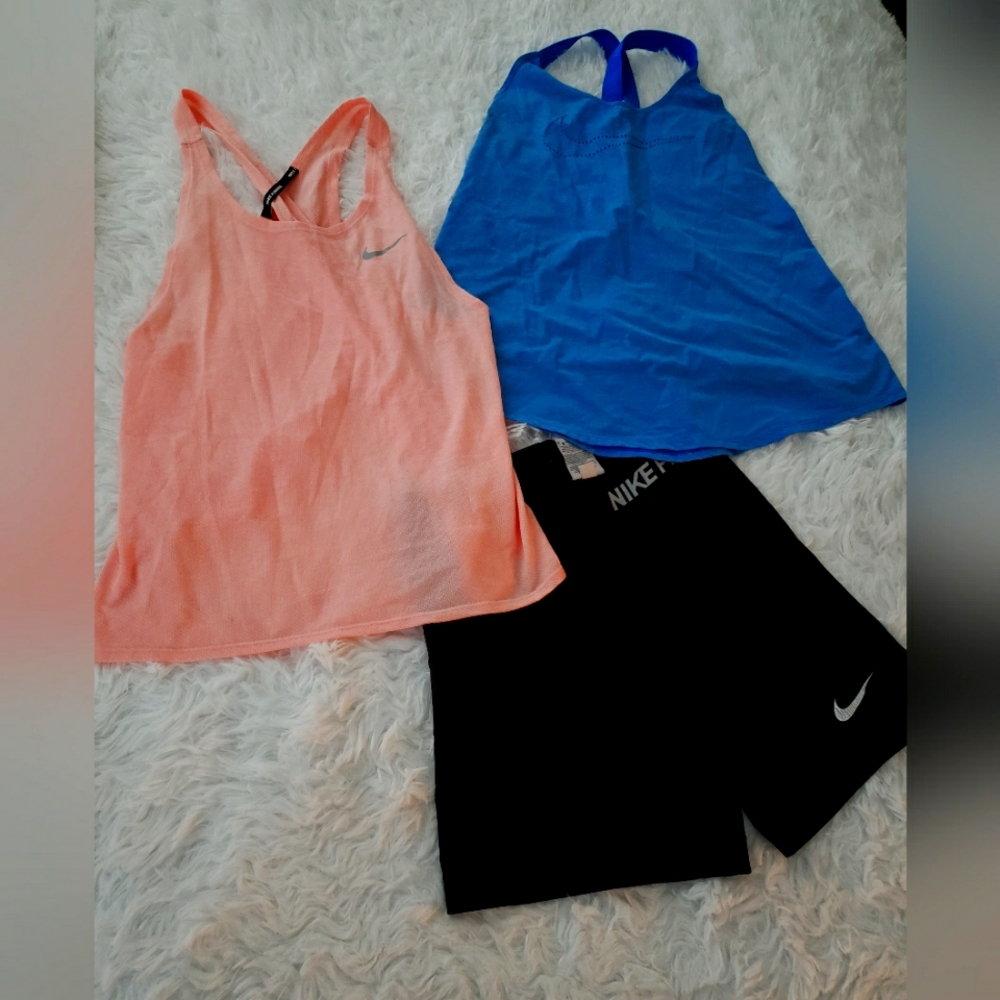 Size MEDIUM Nike Fitness Bundle